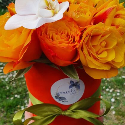 Aranjament in Cutie de Catifea Intense Peach